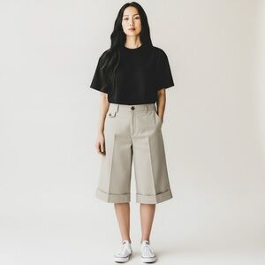 Banana Republic Contour Fit Stretch Bermuda Shorts in Khaki